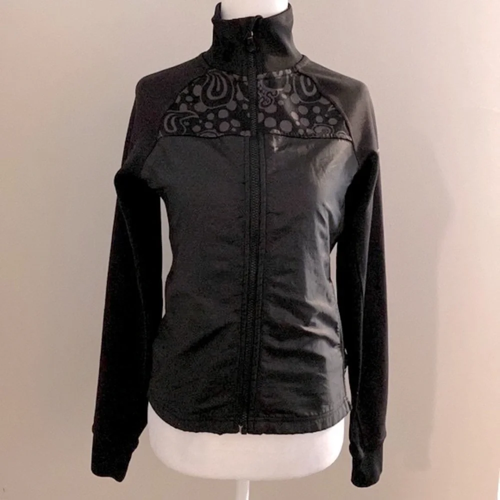 Brooks black running jacket